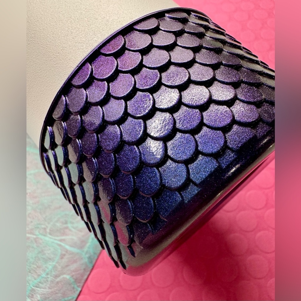 New Iridescent Purple & Blue Mermaid Fish Scales Silicone Boot for Stanley Cup